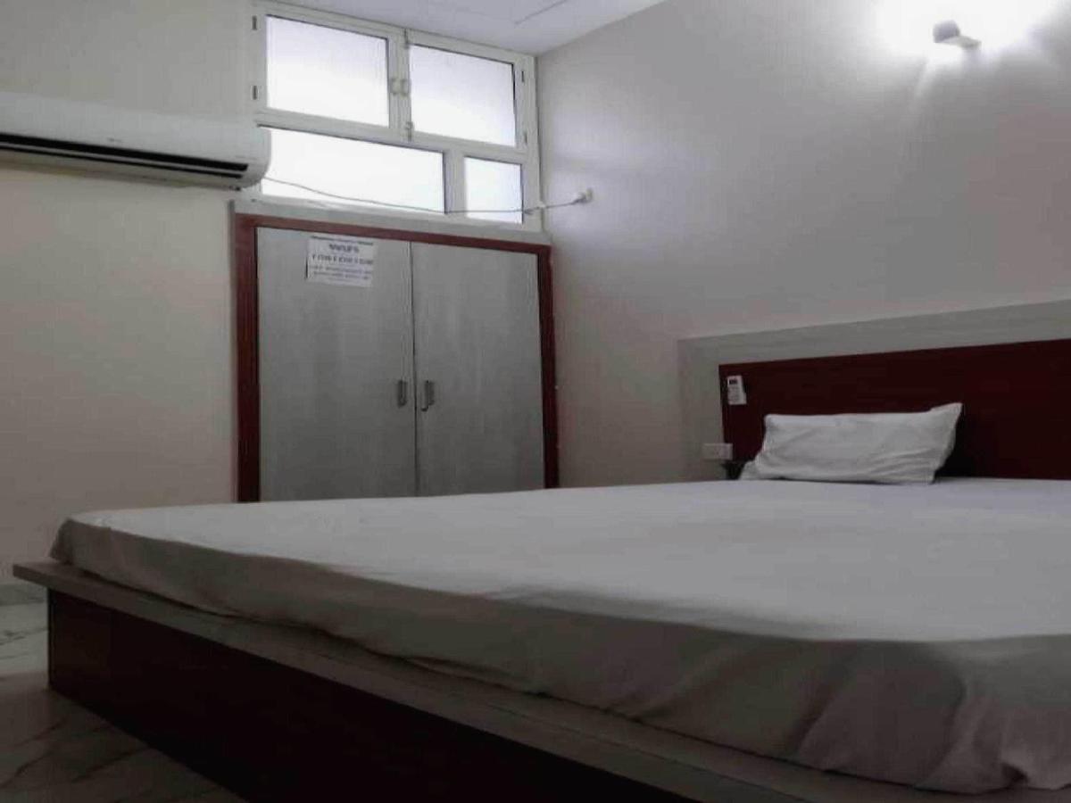 Hotel O G Hotel Happy Home Alīgarh エクステリア 写真